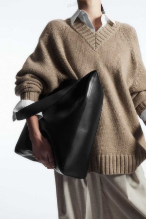 Women's COS Slouchy Shoulder Bag - Leather Bags Black | FJWNQ-3906